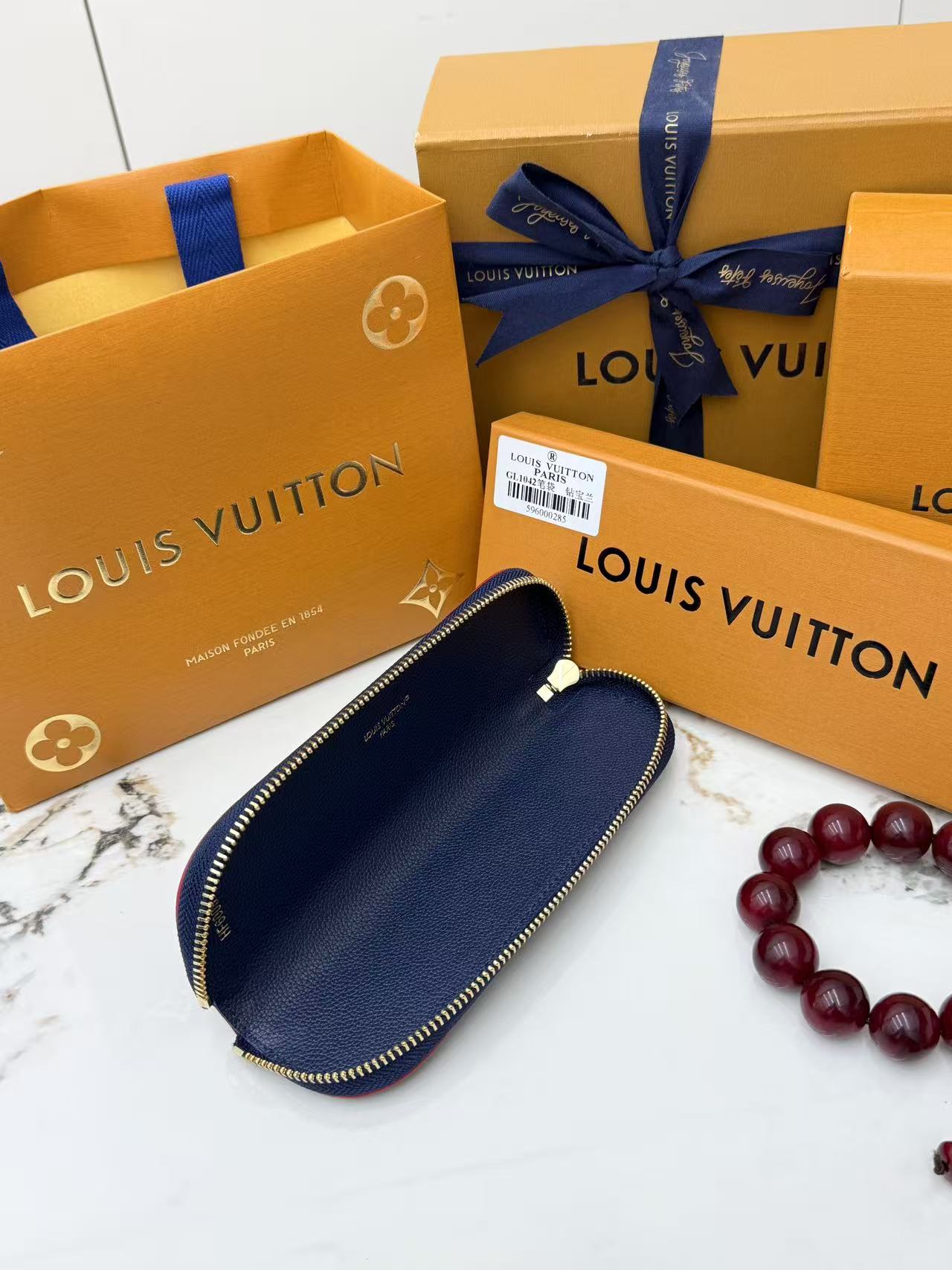 ルイ・ヴィトン「Louis Vuitton」ルイ・ヴィトン エリザベス ペンシルポーチ / ペンケース