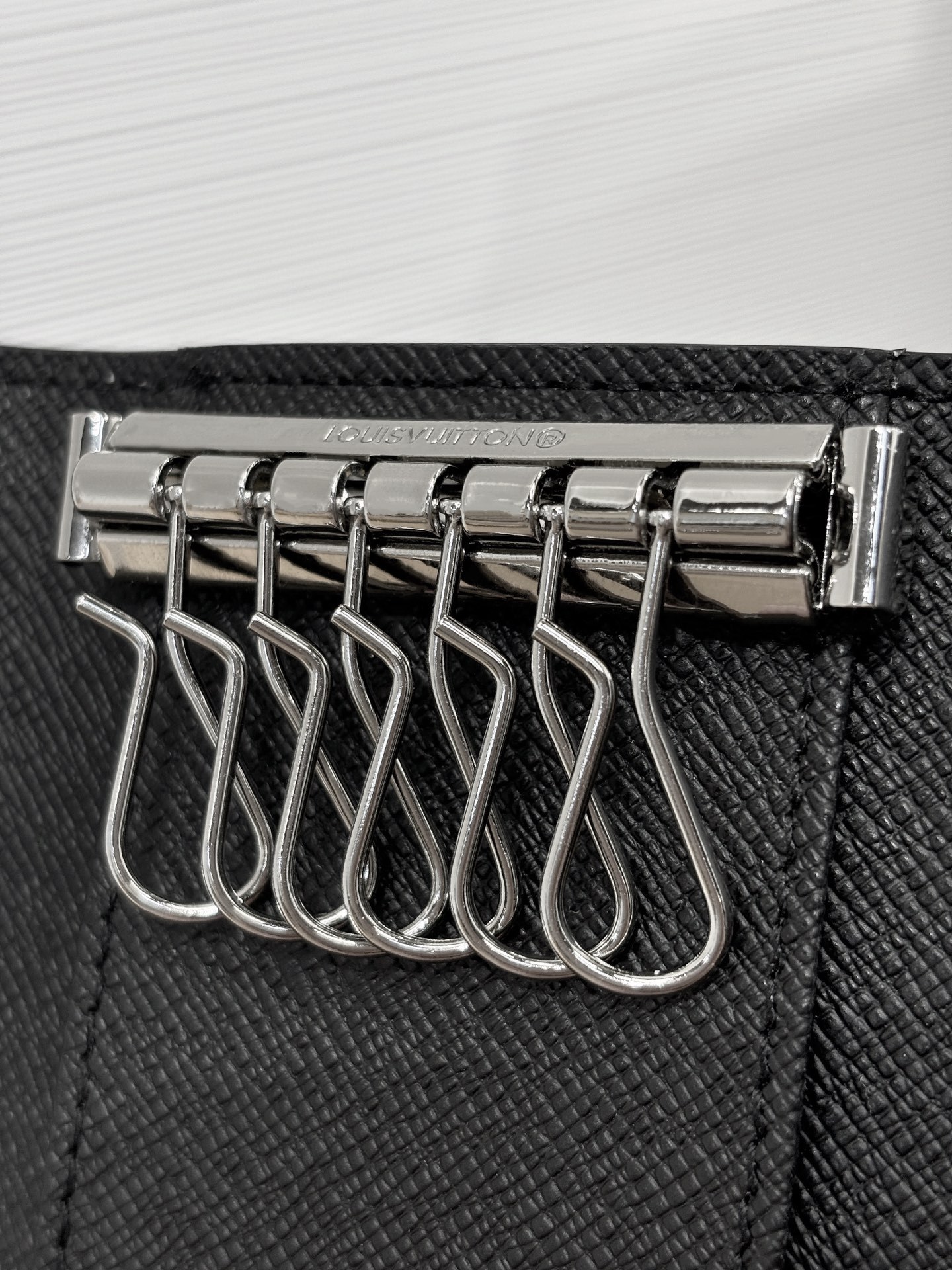 ルイ・ヴィトン「Louis Vuitton」LV × TM キーケース ミュルティクレ