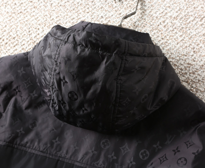 ルイ・ヴィトン「Louis Vuitton」秋冬コレクション クイルテッド ジャケット