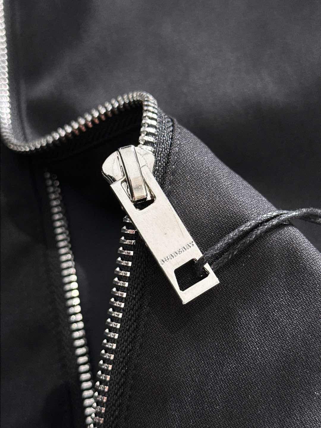 バーバリー「Burberry」秋冬 メンズカジュアルスポーツセット