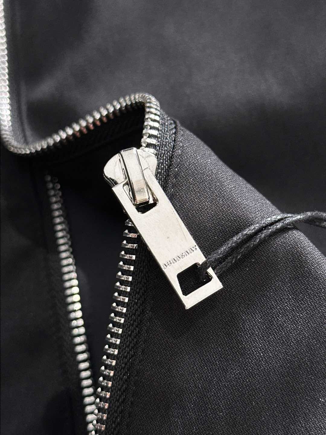 バーバリー「Burberry」秋冬 メンズカジュアルスポーツセット