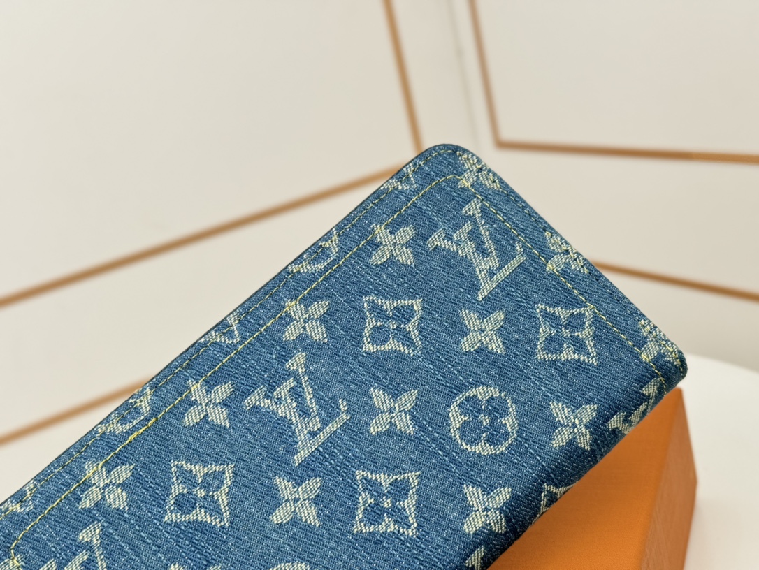 ルイ・ヴィトン「Louis Vuitton」モノグラム デニム ジップ ウォレット