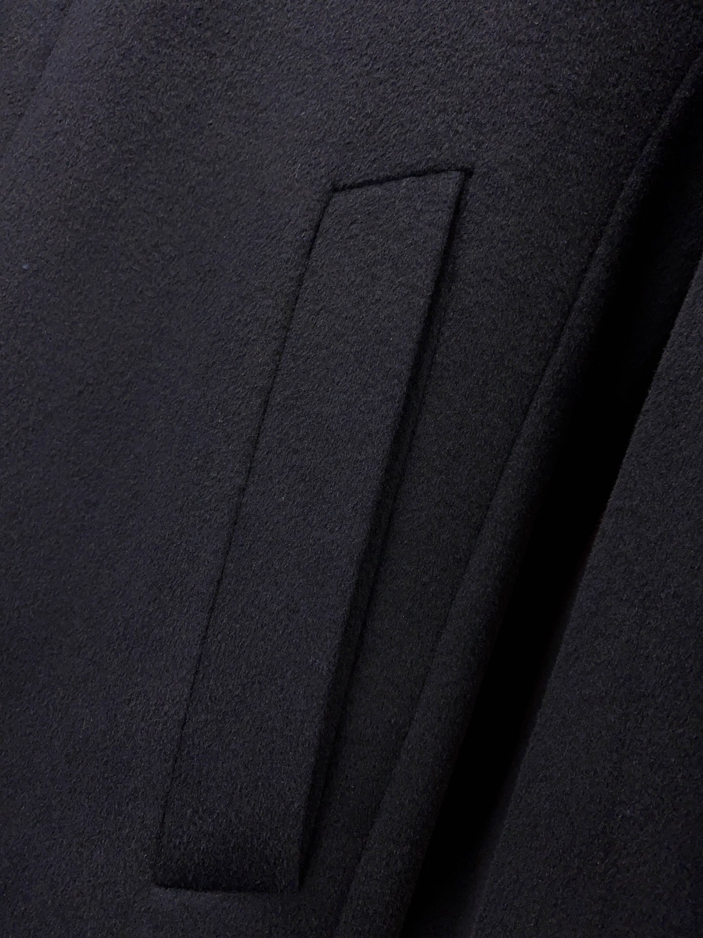 ルイ・ヴィトン「Louis Vuitton」オータムウィンター ミッドニーレングスコート