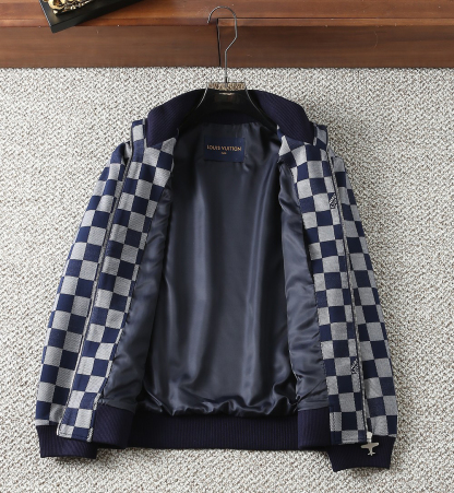 ルイ・ヴィトン「Louis Vuitton」秋冬コレクション クイルテッド ジャケット