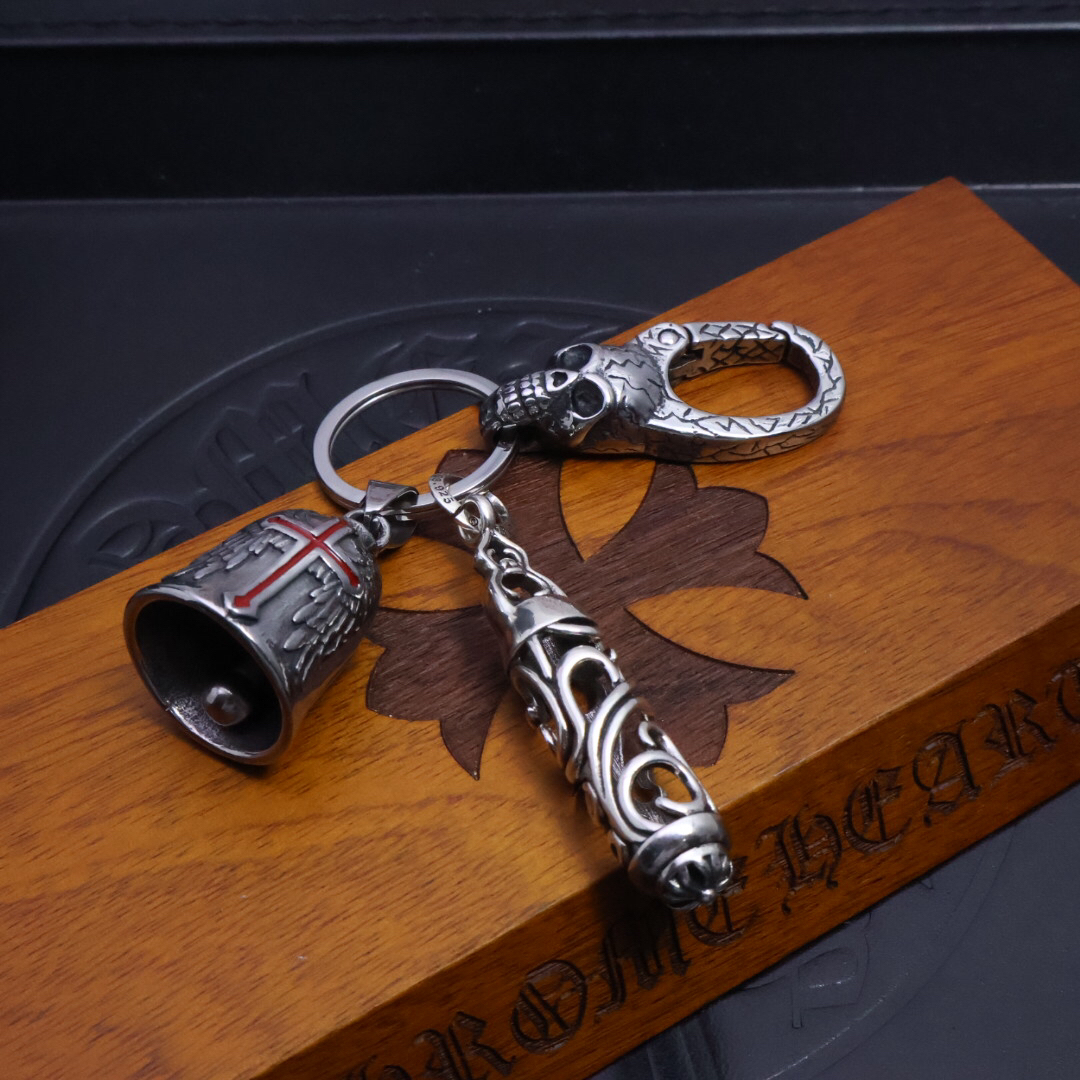 クロムハーツ「Chrome Hearts」キーホルダー＆バッグチャーム - トレンドシンボル