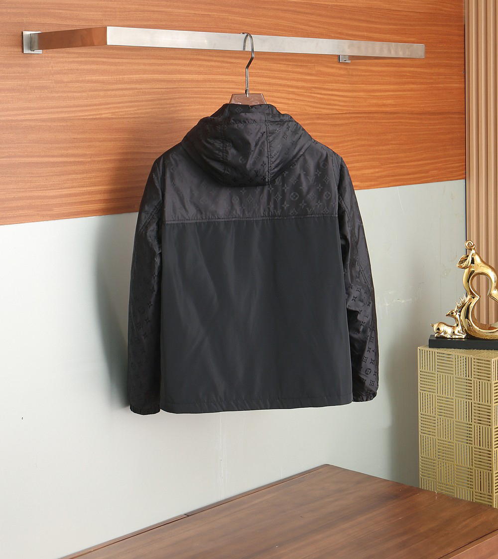 ルイ・ヴィトン「Louis Vuitton」秋冬コレクション クイルテッド ジャケット