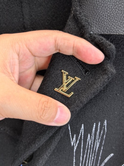 ルイ・ヴィトン「Louis Vuitton」オータムウィンター ミッドニーレングスコート