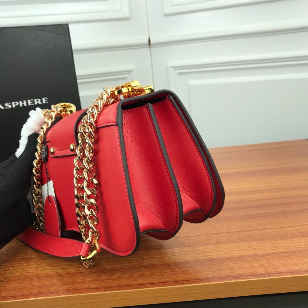 プラダ「Prada」プレイフル チェーンバッグ-ISETAN PRESTIGE CURATED