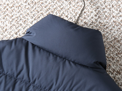 プラダ「Prada」秋冬ダウンジャケット