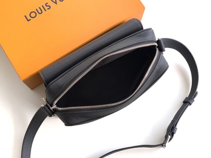 ルイ・ヴィトン「Louis Vuitton」ルイ・ヴィトン ファストライン メッセンジャーバッグ / ショルダーバッグ