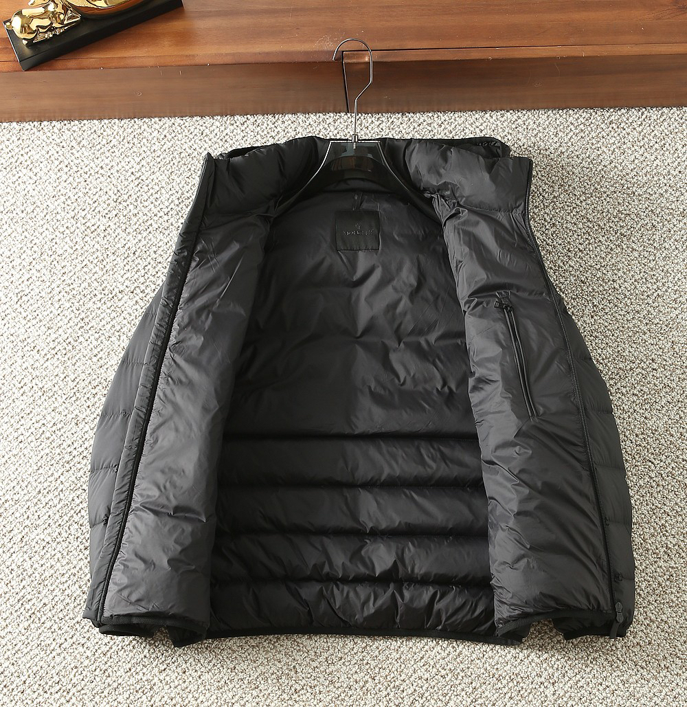 モンクレール「Moncler」秋冬 ニット調ダウンジャケット