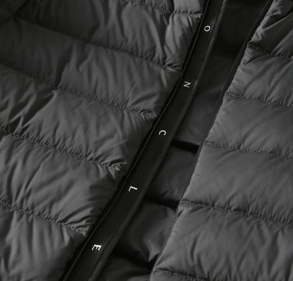 モンクレール「Moncler」秋冬 ニット調ダウンジャケット