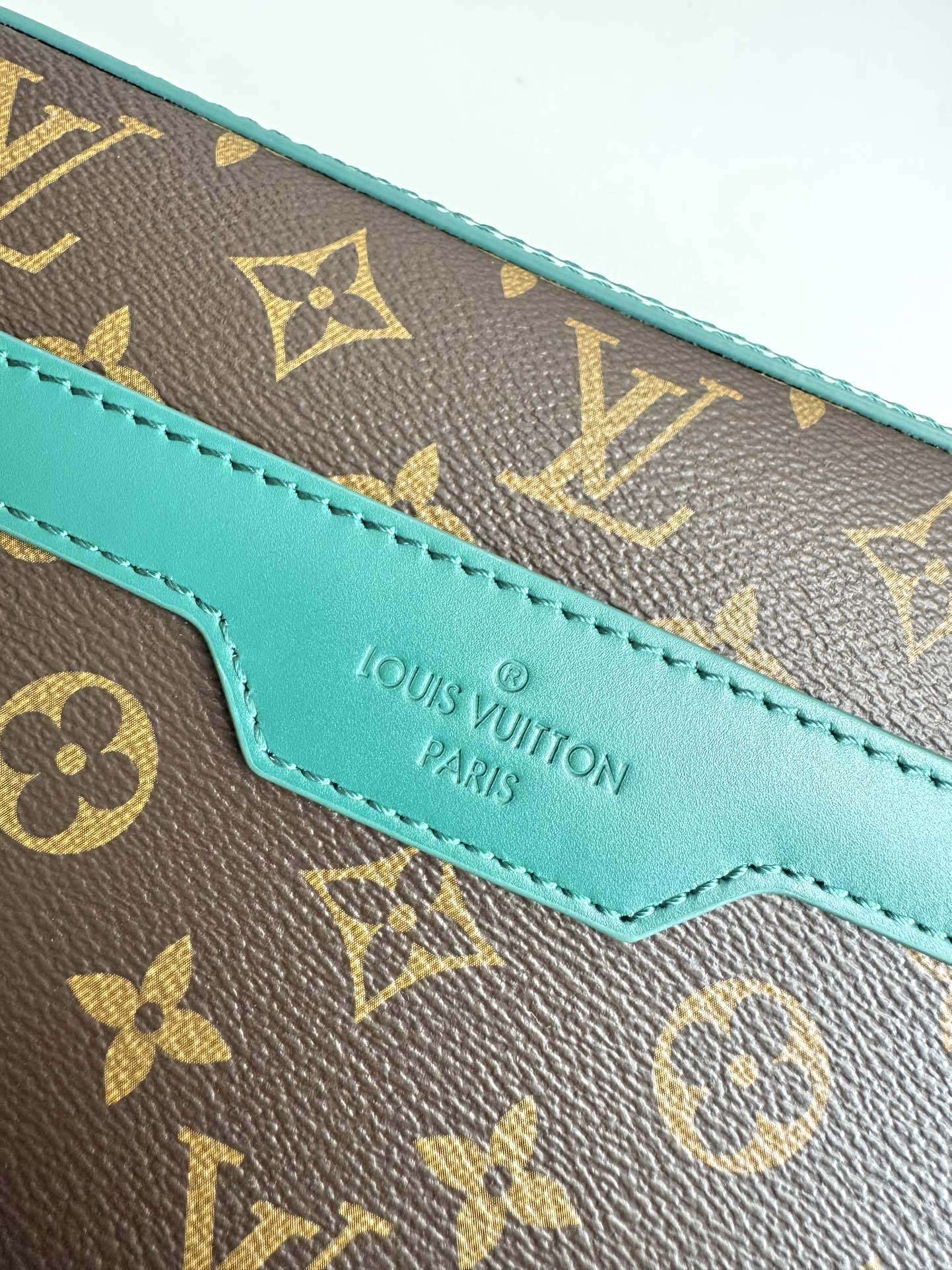 ルイ・ヴィトン「Louis Vuitton」スタイリッシュ メッセンジャーバッグ