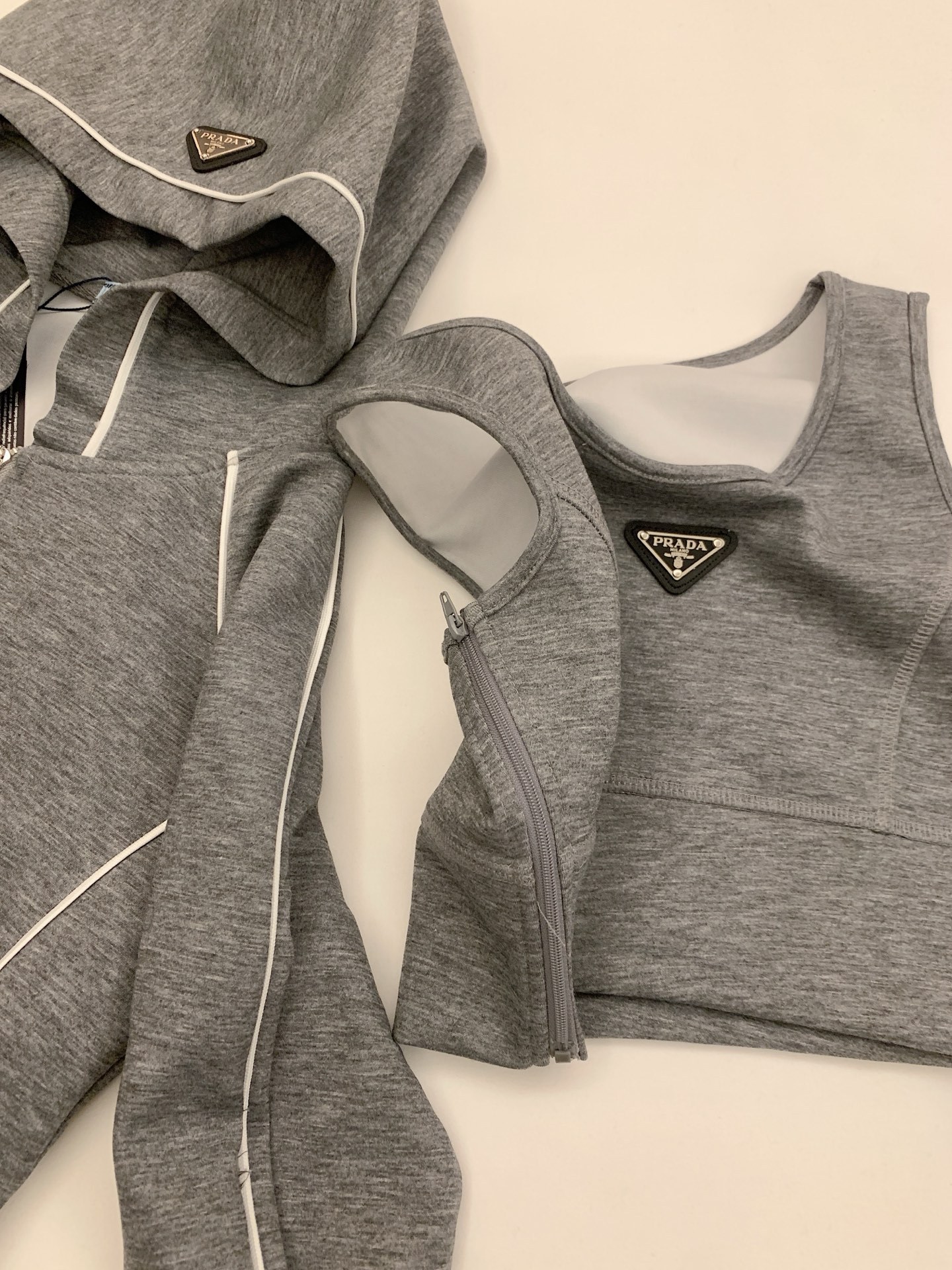 プラダ「Prada」レディース カジュアルスポーツセット【3点セット】
