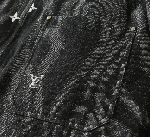 ルイ・ヴィトン「Louis Vuitton」秋冬コレクション ダウンジャケット