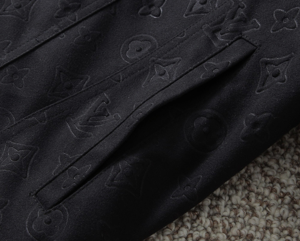 ルイ・ヴィトン「Louis Vuitton」秋冬コレクション クイルテッド ジャケット