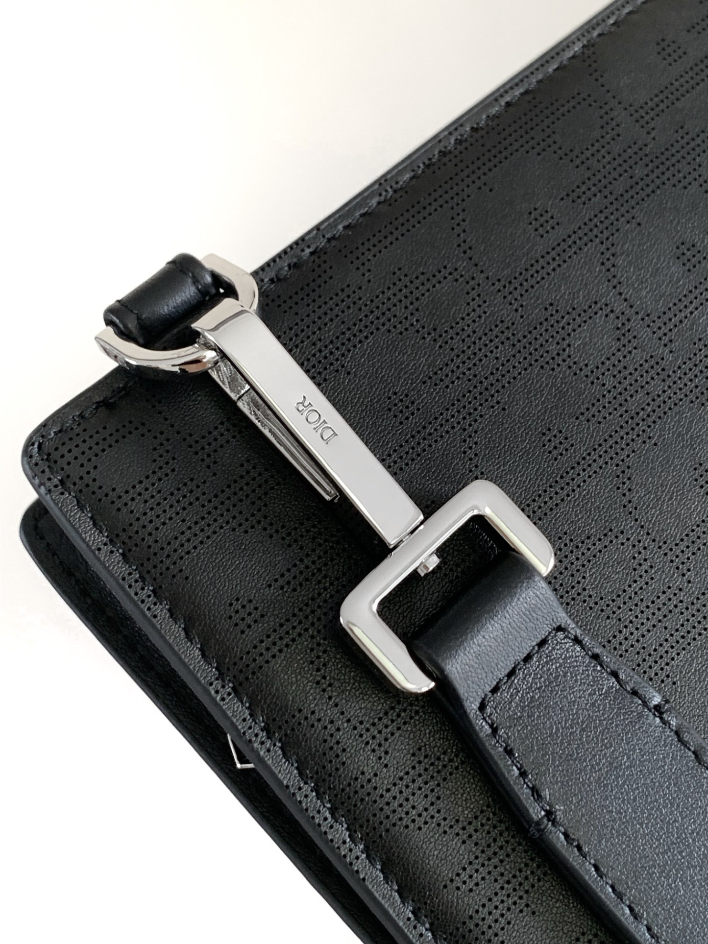 ディオール「Dior」オブリック モチーフ ポーチ