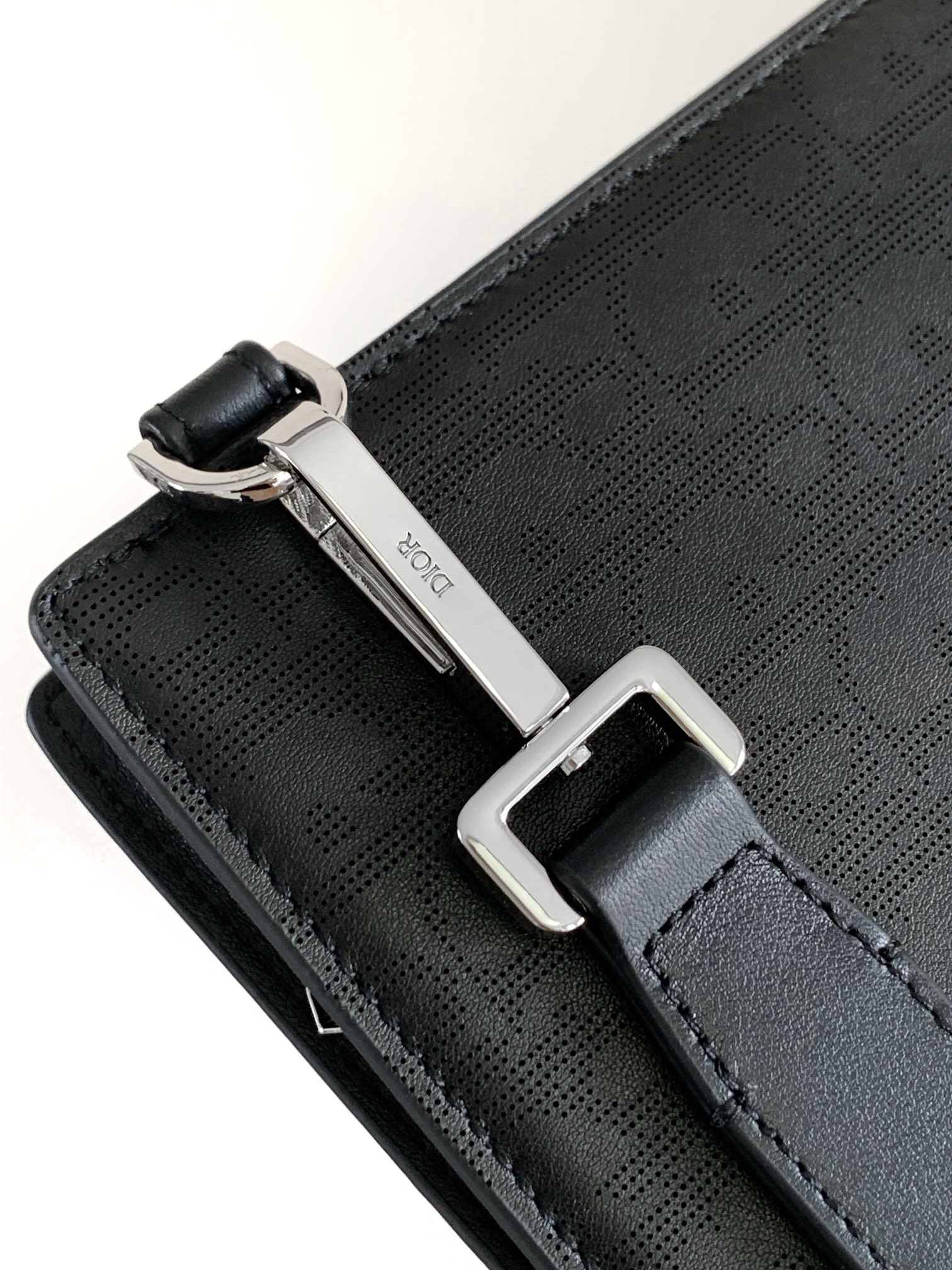 ディオール「Dior」オブリック モチーフ ポーチ