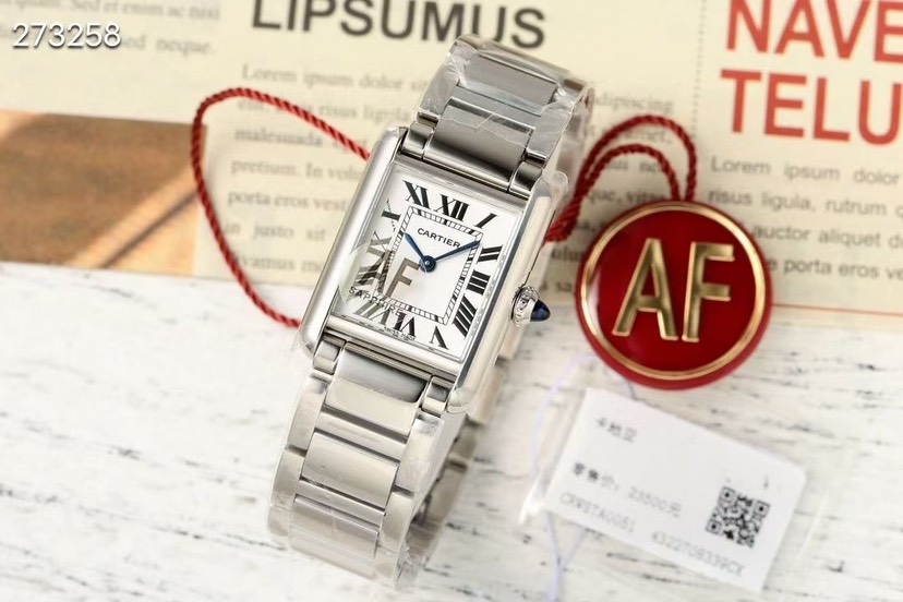 カルティエ［Cartier］タンク マスト ソーラービート ウォッチ 29.5mm x 22mm