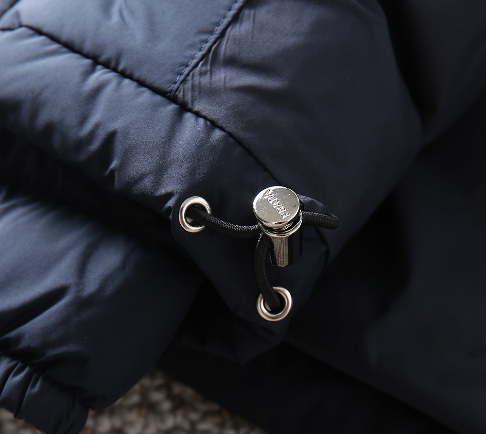 プラダ「Prada」秋冬ダウンジャケット