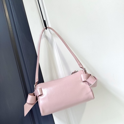 ミュウミュウ「Miu Miu」ミュウミュウ シャイニーレザーポーチ 5NE029 / ハンドバッグ