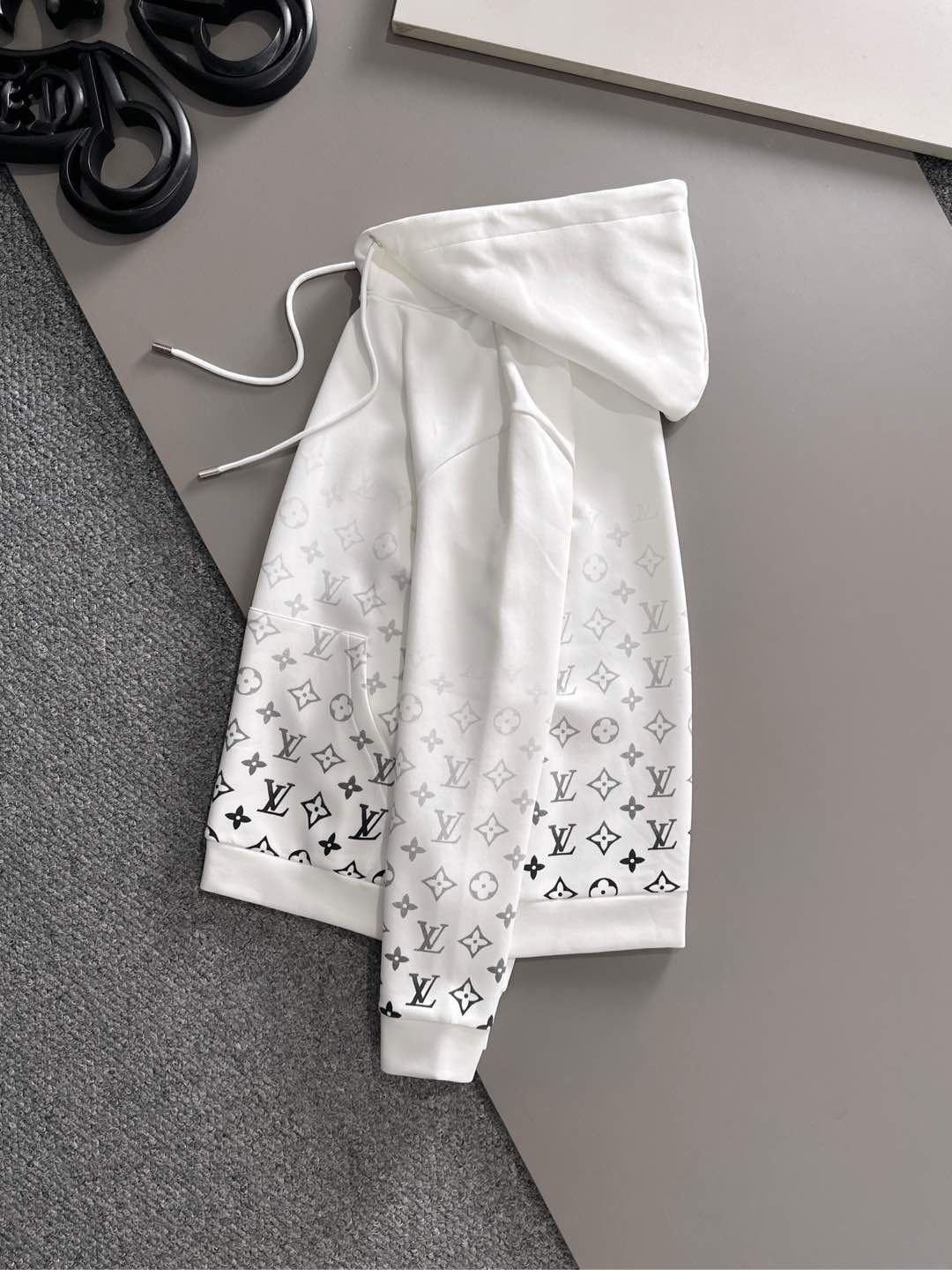 ルイ・ヴィトン「Louis Vuitton」パーカーシャツ