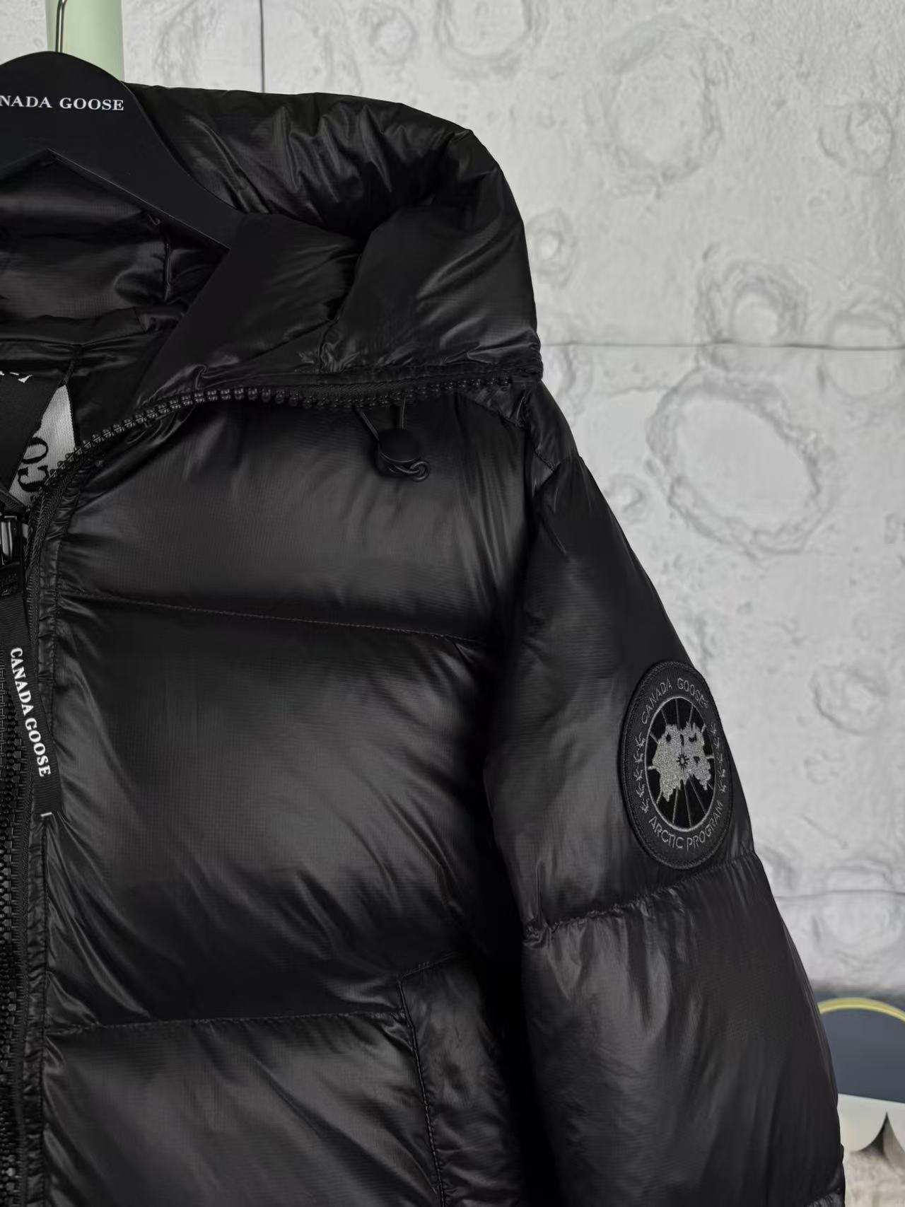 カナダグース「Canada Goose」秋冬フード付きダウンジャケット