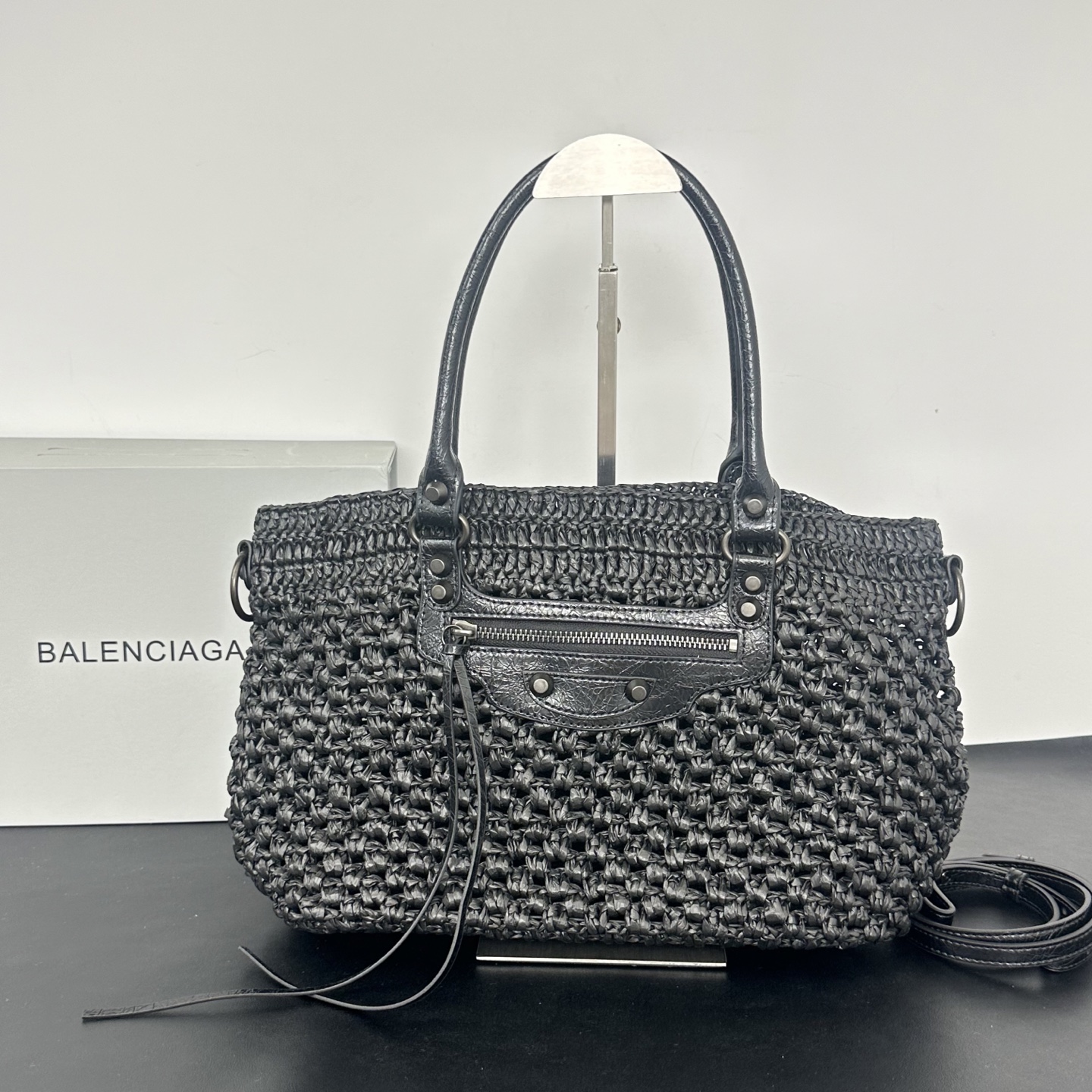 バレンシアガ「Balenciaga」バレンシアガ ル・シティ バスケット / ラフィアトートバッグ