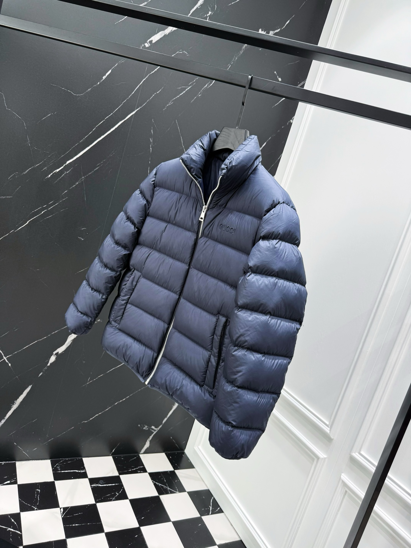 グッチ「Gucci」秋冬ダウンジャケット スタンドカラー