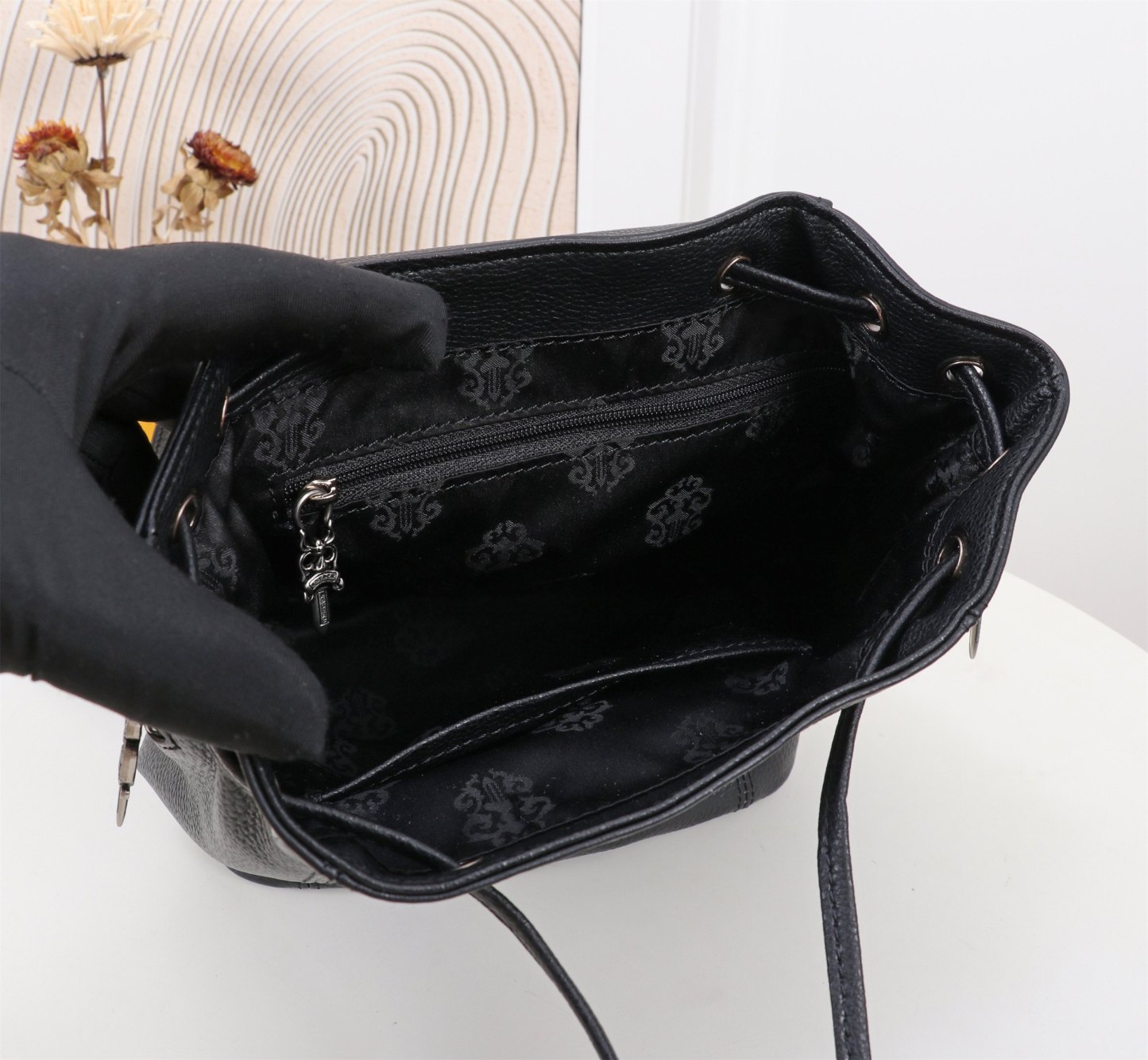 クロムハーツ「Chrome Hearts」十字架のリュックサック