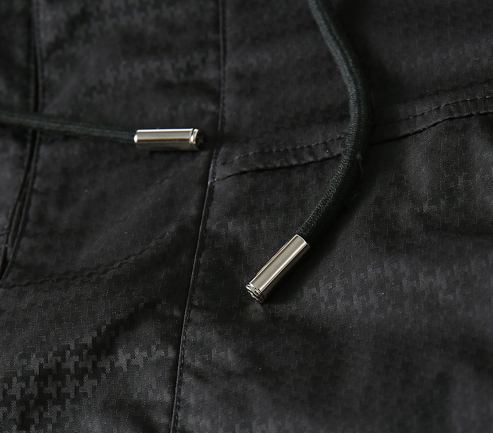 ルイ・ヴィトン「Louis Vuitton」秋冬コレクション クイルテッド ジャケット