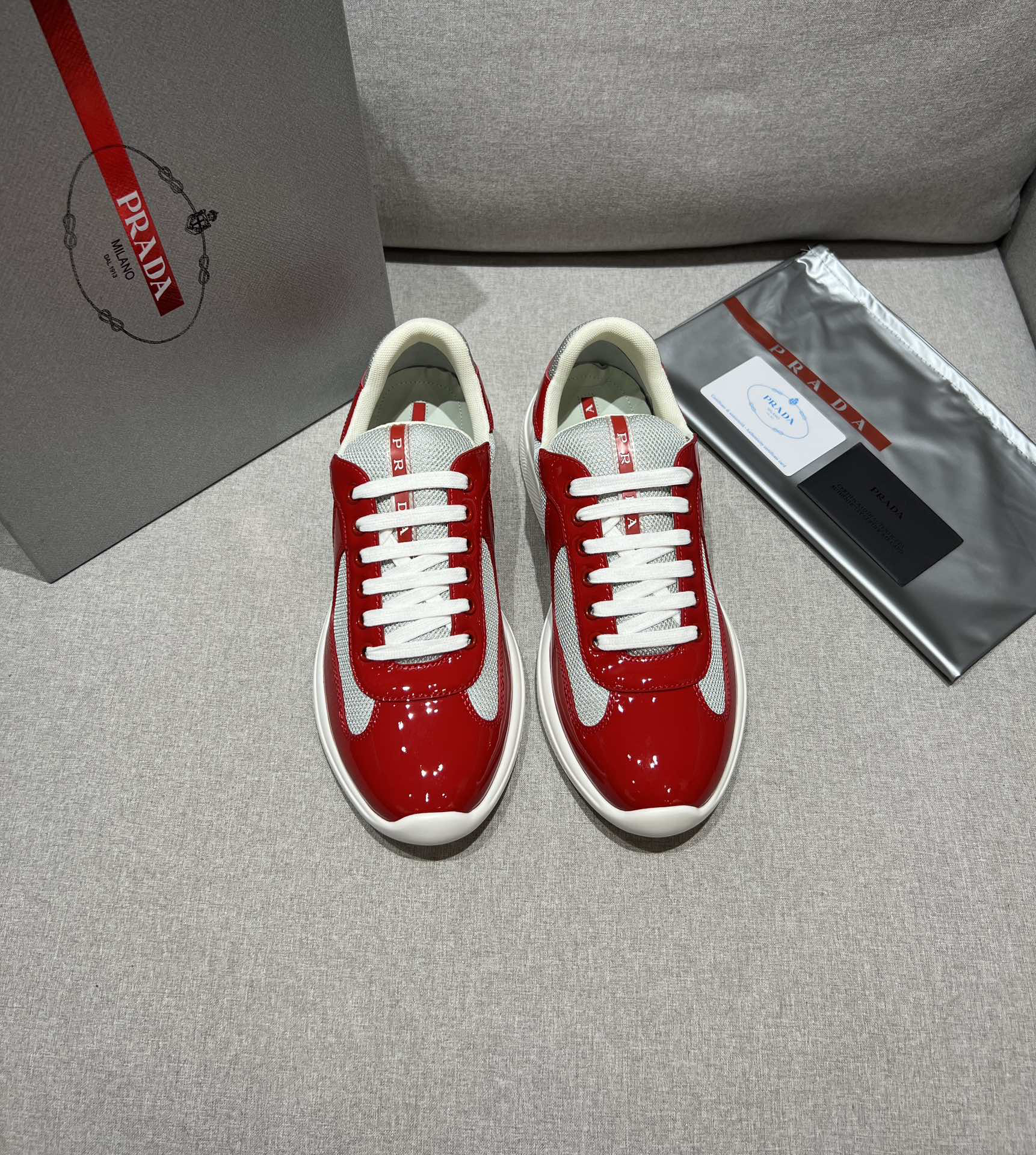 プラダ「Prada」プラダ アメリカスカップ スニーカー / ユニセックスレザースニーカー