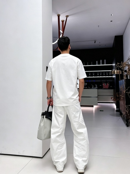 ルイ・ヴィトン「Louis Vuitton」ロゴプリントTシャツ / ショートスリーブ クルーネック