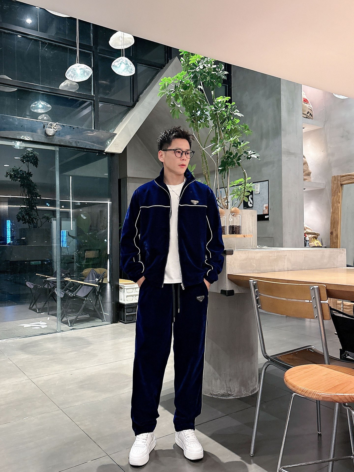 プラダ「Prada」秋冬 メンズ  カジュアルスポーツセット