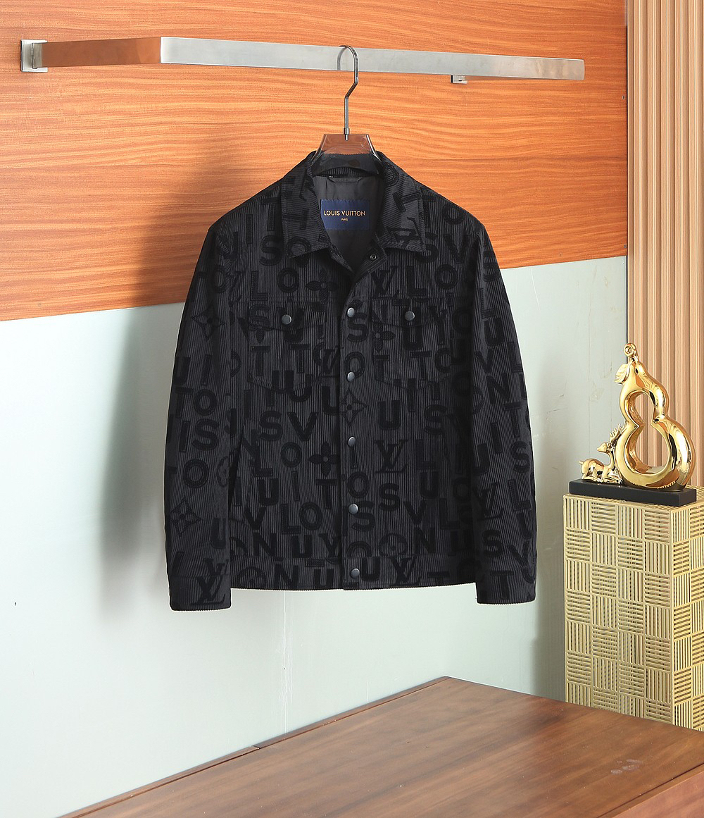 ルイ・ヴィトン「Louis Vuitton」秋冬コレクション クイルテッド ジャケット