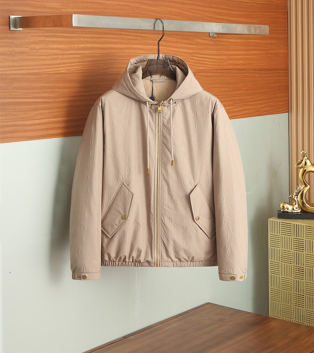 ルイ・ヴィトン「Louis Vuitton」秋冬コレクション ダウンジャケット