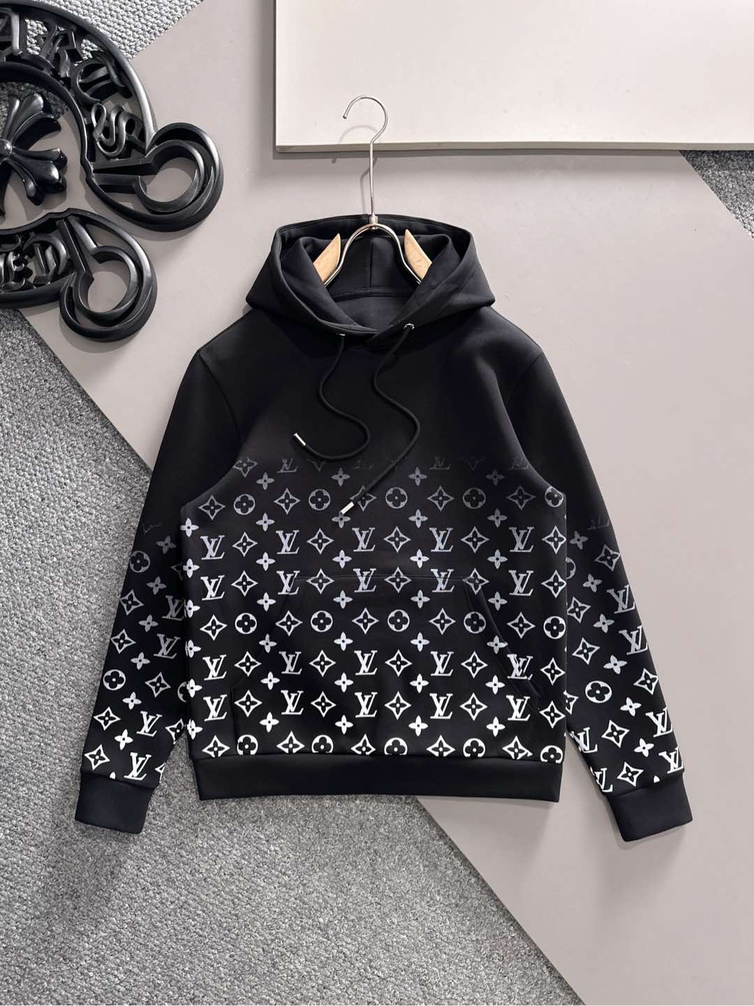 ルイ・ヴィトン「Louis Vuitton」パーカーシャツ