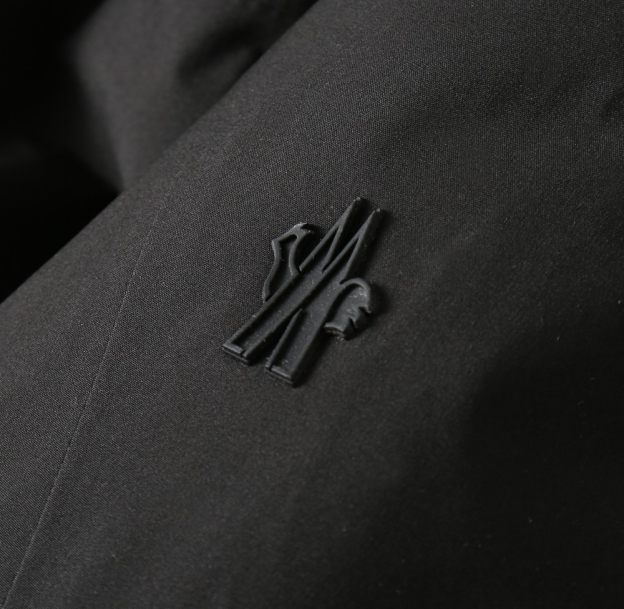 モンクレール「Moncler」秋冬 ダウンジャケット