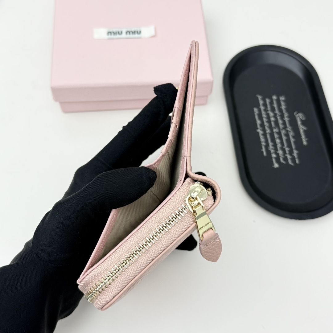 ミュウミュウ「Miu Miu」ミュウミュウ マテラッセ ラムスキン コンパクトバッグ 791 / ショルダーバッグ