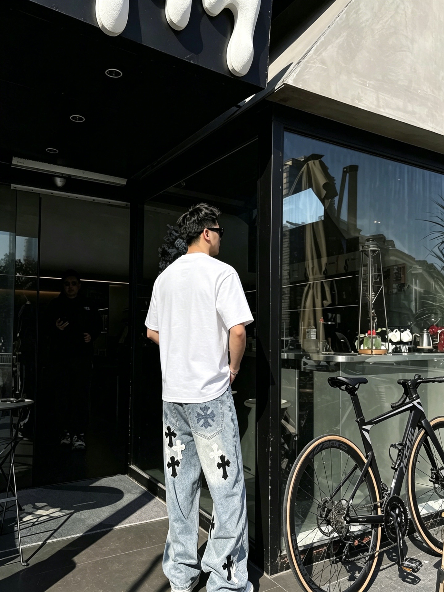 エルメス「Hermès」ロゴプリントTシャツ / ショートスリーブ クルーネック