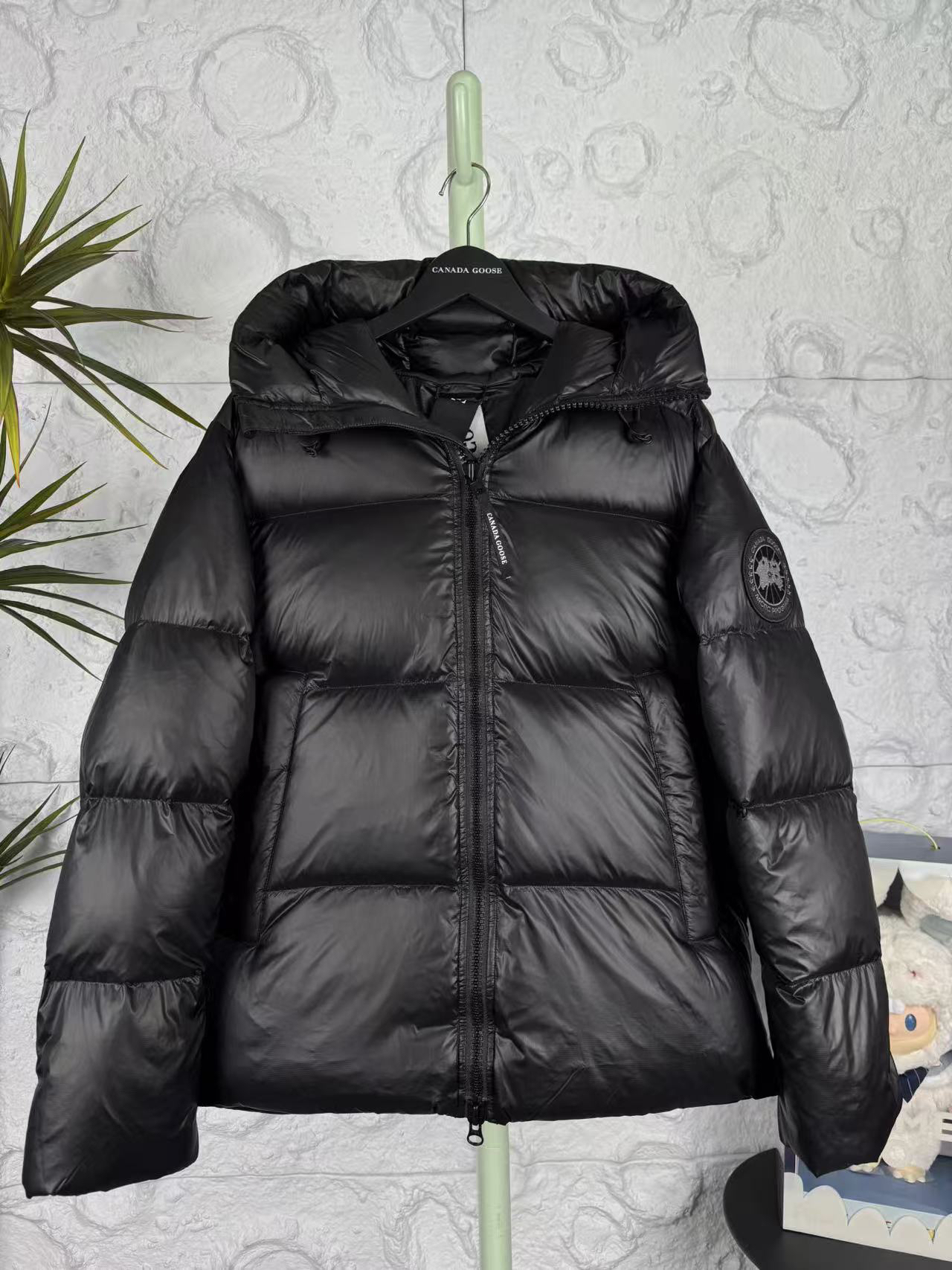 カナダグース「Canada Goose」秋冬フード付きダウンジャケット