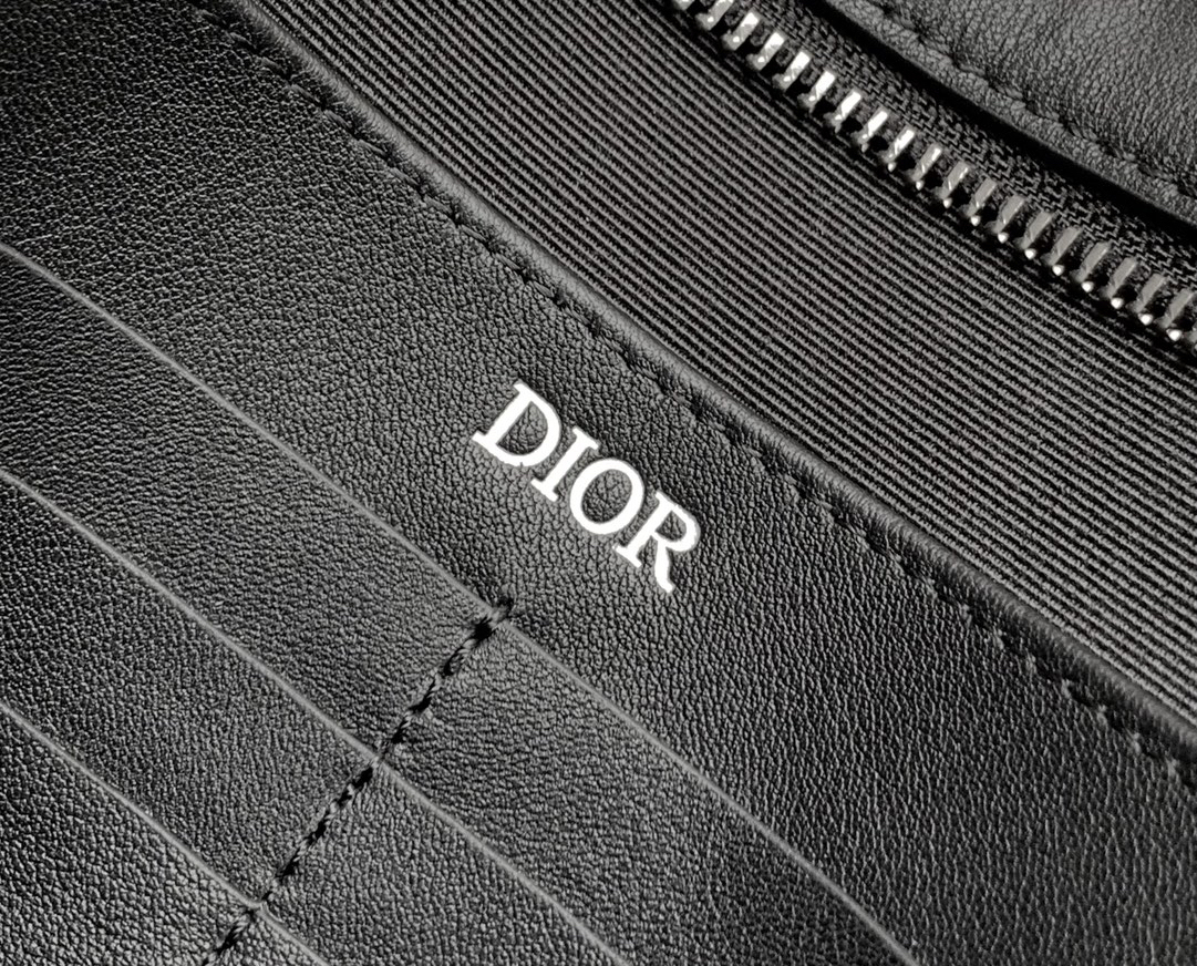 ディオール「Dior」オブリック モチーフ ポーチ