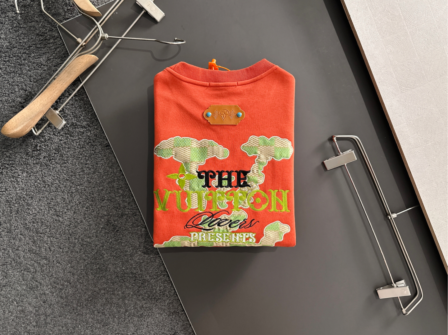 ルイ・ヴィトン「Louis Vuitton」秋冬 メンズ スポーツスウェット