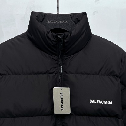 バレンシアガ「Balenciaga」‌ロックバックル刺繍デザイン 男女兼用ダウンジャケット