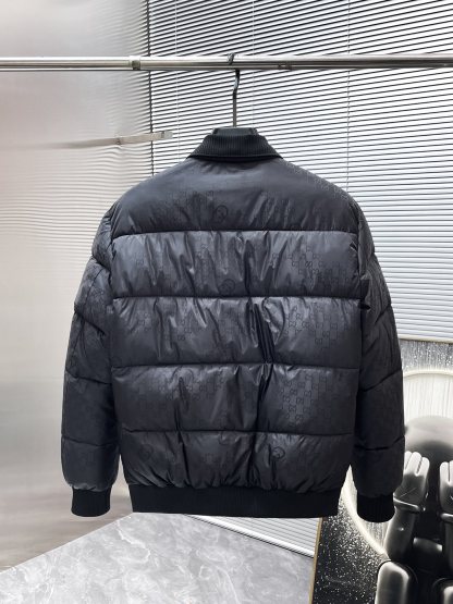 グッチ「Gucci」冬の新作 ラペル付きコットンジャケット