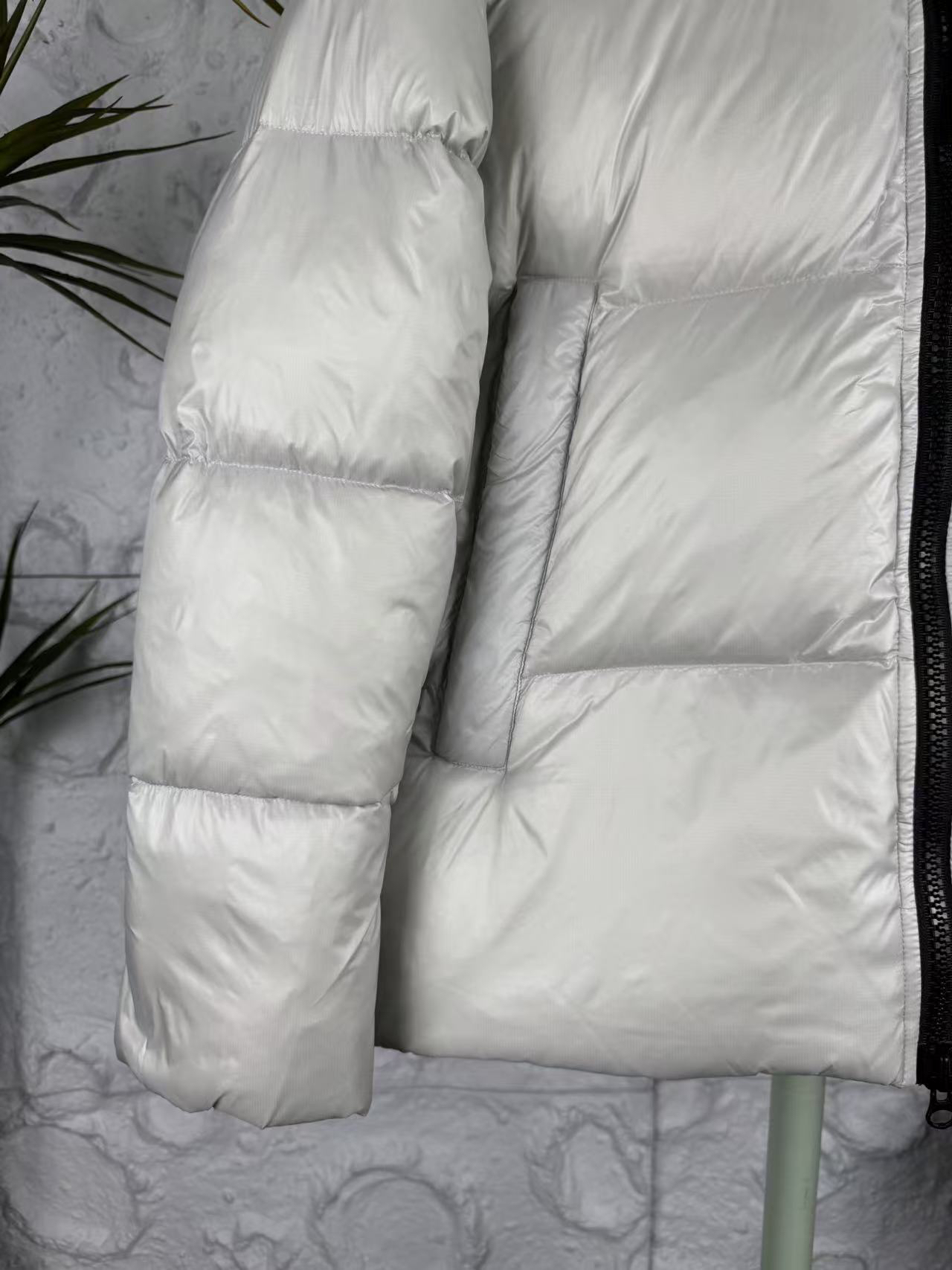 カナダグース「Canada Goose」秋冬フード付きダウンジャケット