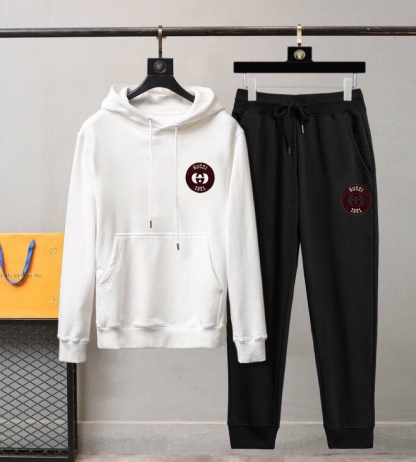 グッチ「Gucci」2025年新作 爆売れスウェットスーツ