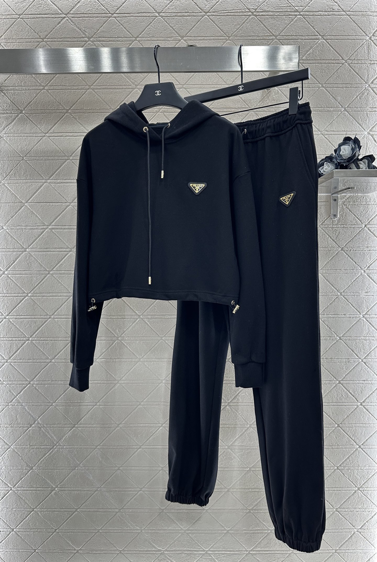 プラダ「Prada」レディース カジュアルスポーツセット