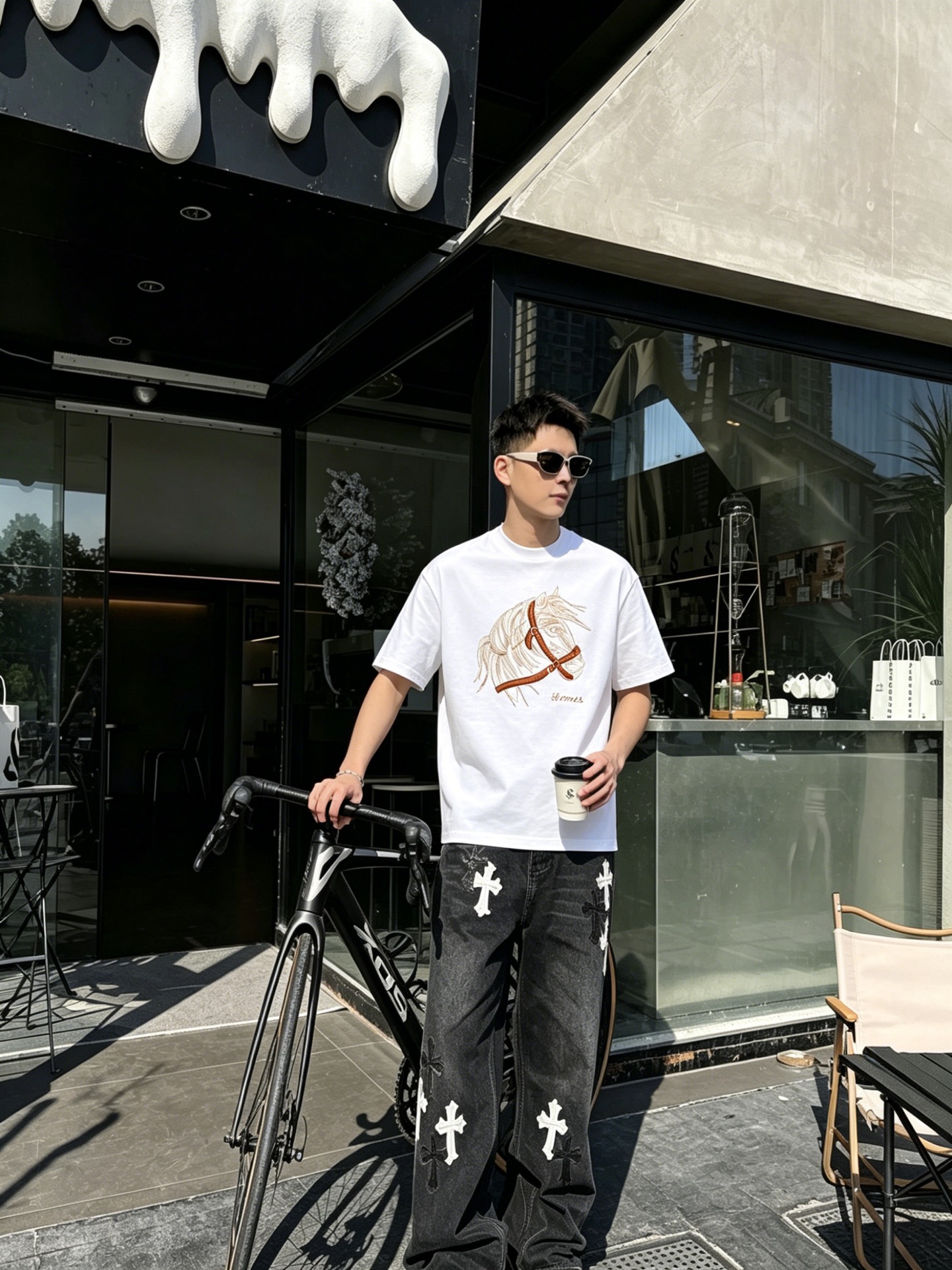 エルメス「Hermès」ロゴプリントTシャツ / ショートスリーブ クルーネック