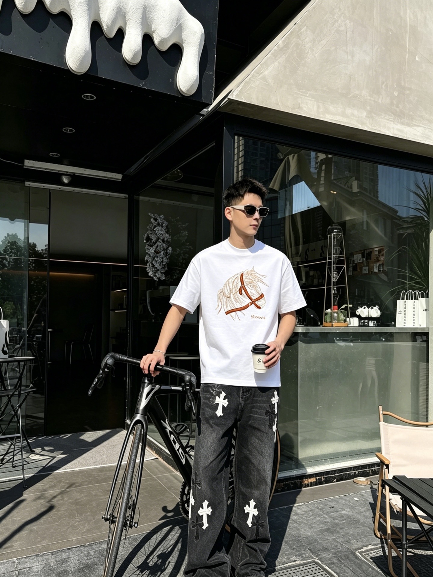 エルメス「Hermès」ロゴプリントTシャツ / ショートスリーブ クルーネック